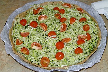 Zucchini - Tomaten - Kuchen aus Dinkelvollkornmehl