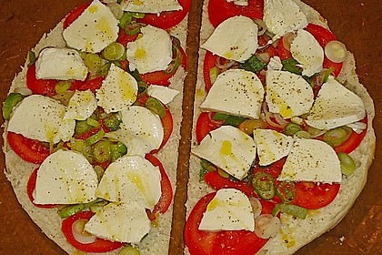 Fladenbrotpizza 'Caprese' 15