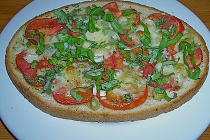 Fladenbrotpizza 'Caprese' 13