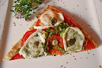 Fladenbrotpizza 'Caprese' 8