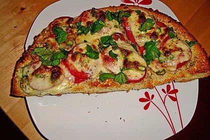 Fladenbrotpizza 'Caprese' 7