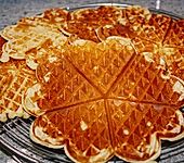 Waffeln mit Erdbeeren (Bild)