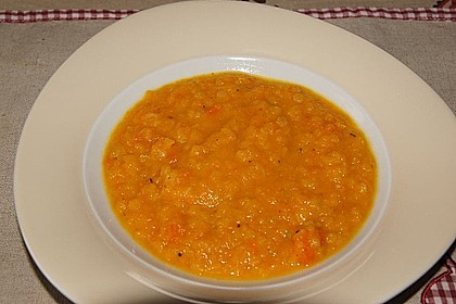 Ananas - Chili - Suppe mit roten Linsen
