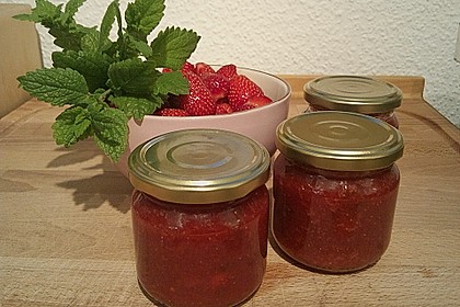 Erdbeermarmelade mit Zitronenmelisse 1