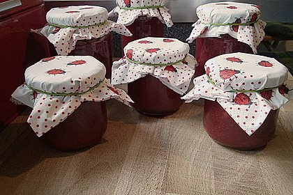 Erdbeermarmelade mit Zitronenmelisse 2