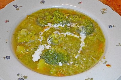 Cremige Brokkolisuppe