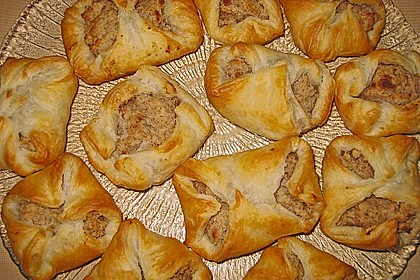 Schnelle Bl&auml;tterteig - Nusskipferl 6