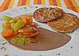 Panierte Salami im Parmesanmantel mit M&ouml;hren - Melonen - Gem&uuml;se zu Lebkuchensauce