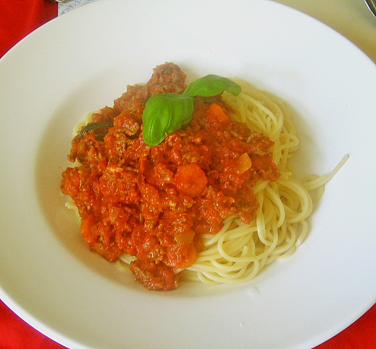 Spaghetti mit Hackfleisch - Bolognese (Rezept mit Bild) | Chefkoch.de