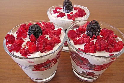 Quark mit frischen Beeren 1