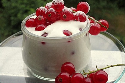 Quark mit frischen Beeren 2