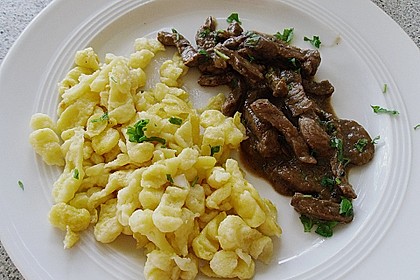 Rindergeschnetzeltes an Johannisbeer - Senfsauce 3