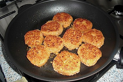 Bratlinge mit Reis und Möhrentrester 12