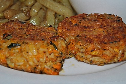 Bratlinge mit Reis und Möhrentrester 4