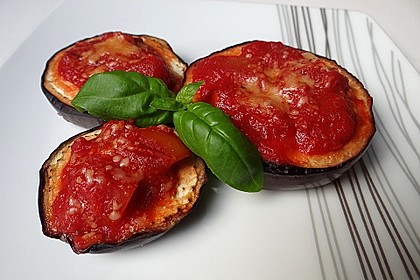 Auberginen mit Tomatensugo und Parmesan überbacken 1