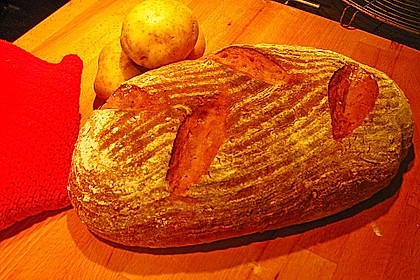 Kartoffelbrot mit Sauerteig 12
