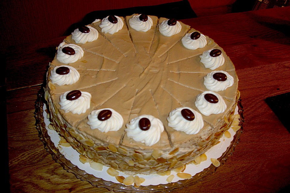 Cappuccino - Sahne - Torte (Rezept mit Bild) von pusteblume083 ...