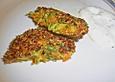 Zucchini - Karotten - Puffer mit K&uuml;rbiskernkruste