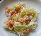 Lauchsalat mit R&auml;ucherlachs (Bild)