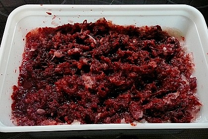 Rote R&uuml;ben - Suppe mit Leberwurst 1