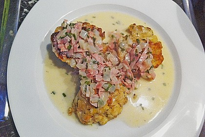 Kn&ouml;deltaler mit Schinkenso&szlig;e 2