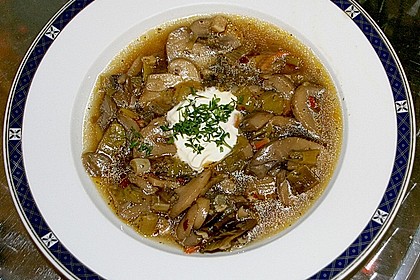 Klare Champignonsuppe