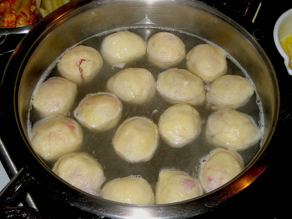 Pflaumenknödel von Oma (Rezept mit Bild) von pustohler | Chefkoch.de