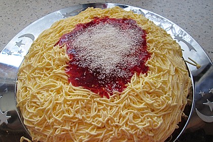 Süßer Spaghettikuchen 1