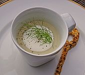 Fenchelrahmsuppe mit Chili - Fenchel - Geb&auml;ck (glutenfrei) (Bild)