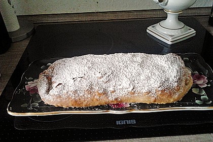 Alt-Wiener Apfelstrudel 10