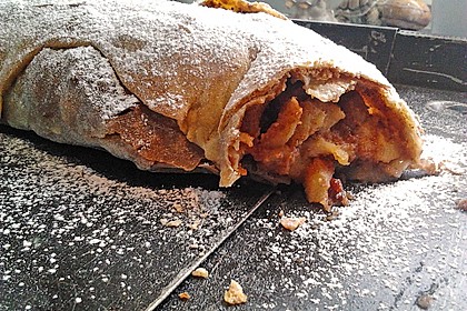Alt-Wiener Apfelstrudel 36