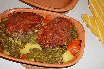 Halsschnitzel auf Gem&uuml;se - Kartoffelbett 2
