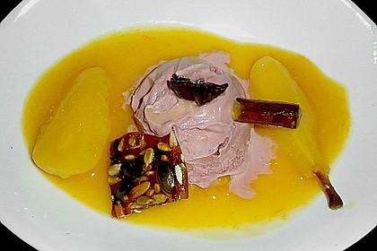 Birnenspalten mit Gl&uuml;hweineis und K&ouml;rner - Krokant