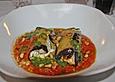 Gratinierte Ziegenfrischk&auml;se - Auberginenr&ouml;llchen auf Tomatensugo
