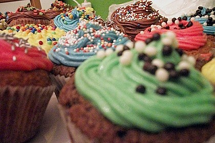 Vanilla Cupcakes 15