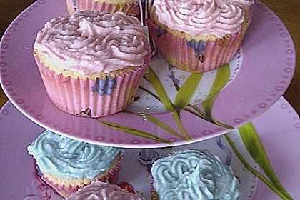 Vanilla Cupcakes 24