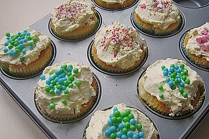 Vanilla Cupcakes 39