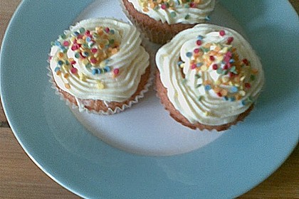 Vanilla Cupcakes 28