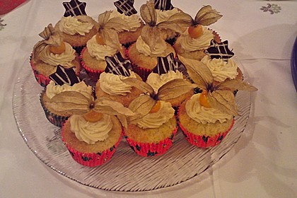 Vanilla Cupcakes 22