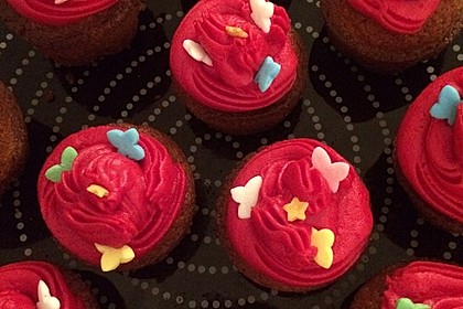 Vanilla Cupcakes 1