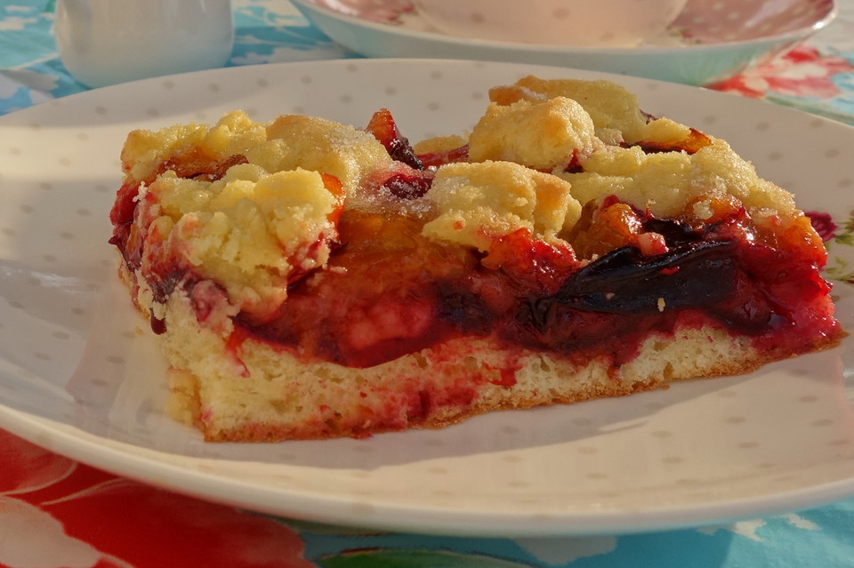 Saftiger Pflaumenkuchen Vom Blech Mit Streuseln (Rezept Mit Bild ...