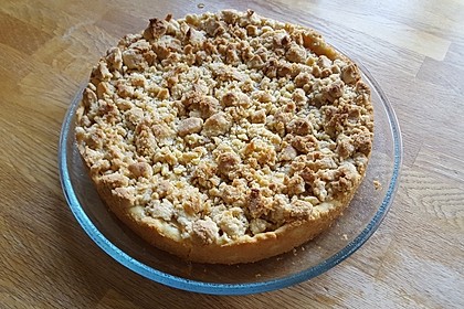 Veganer Apfelkuchen mit Zimtstreuseln 3