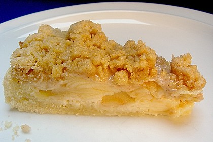 Veganer Apfelkuchen mit Zimtstreuseln 8