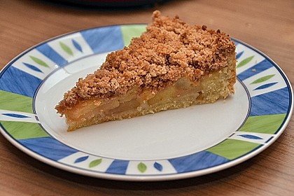Veganer Apfelkuchen mit Zimtstreuseln 6