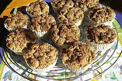 Veganer Apfelkuchen mit Zimtstreuseln 16