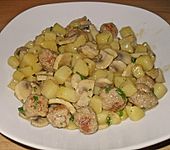Kartoffel - Champignonpfanne mit Hackfleischb&auml;llchen (Bild)