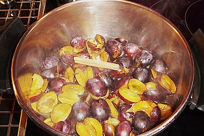 Pflaumenlik&ouml;r