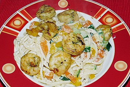 Gem&uuml;sespaghetti mit Shrimps 1