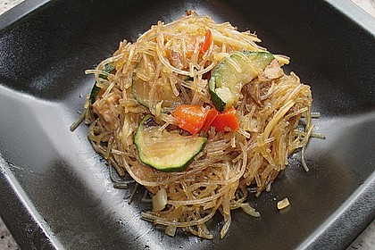 Glasnudelpfanne mit Hackfleisch und Gem&uuml;se