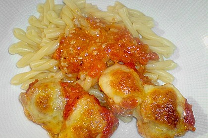 Hackb&auml;llchen mit Tomatensauce und Mozzarella 2